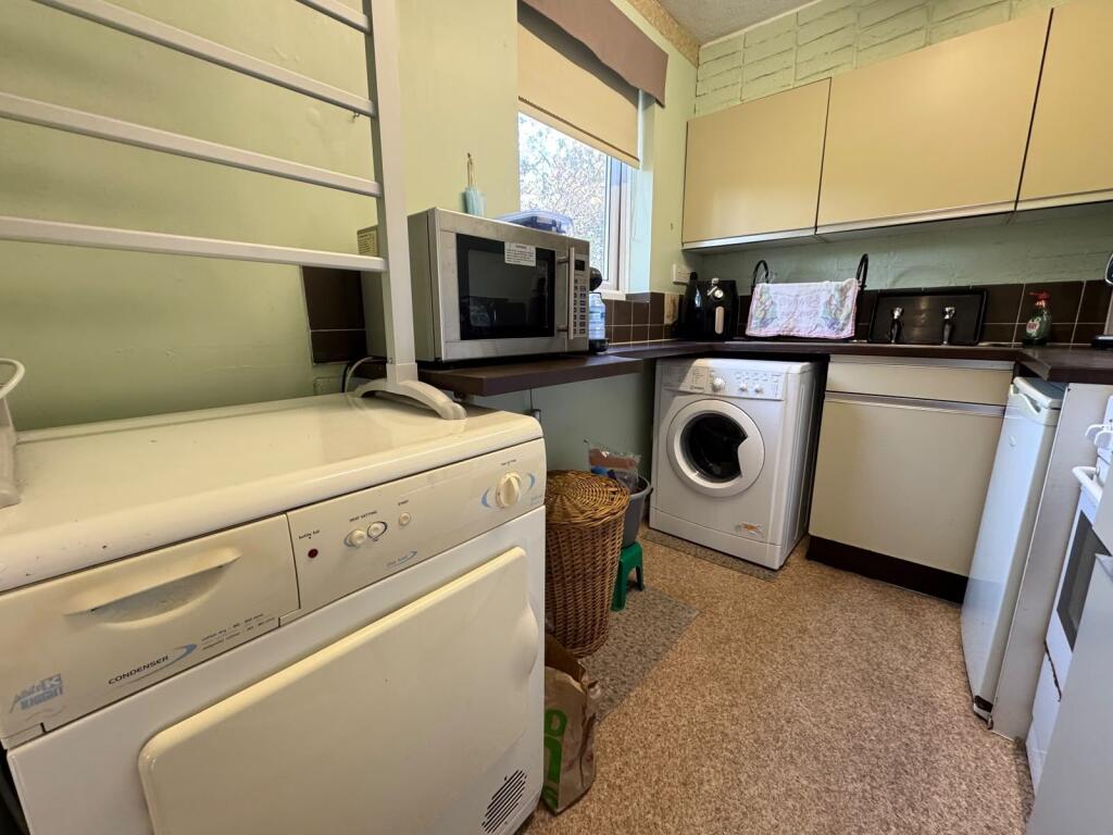 46 Marney Road, Grange Park, Swindon, SN5 6AW photo 2