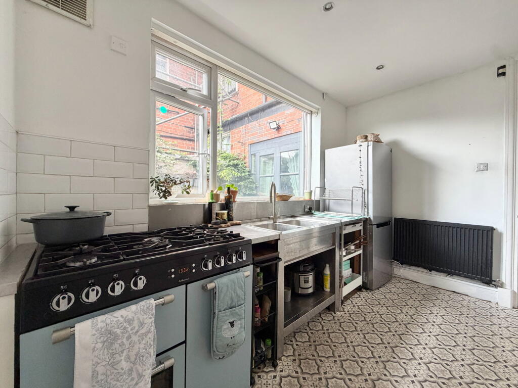 House in Leicester, City of Leicester - View 4