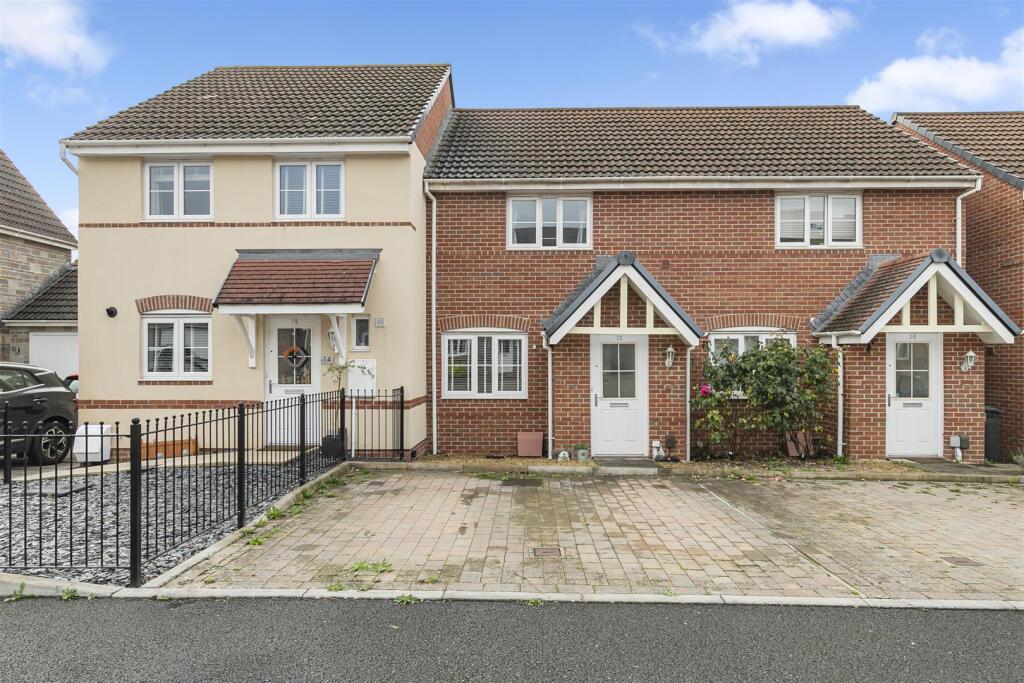 2-bed terraced on Buckthorn Court, Yate, £274,000
