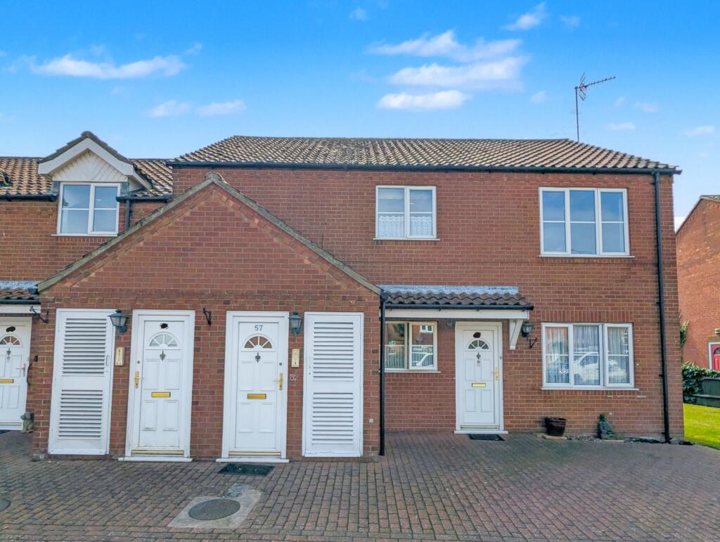 Main image of property: Sutton Court, Skegness, PE25