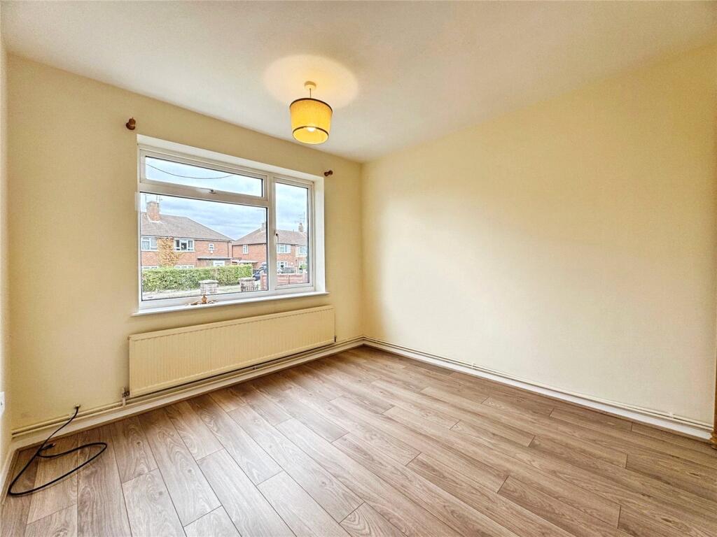 Apartment in Reading - View 5