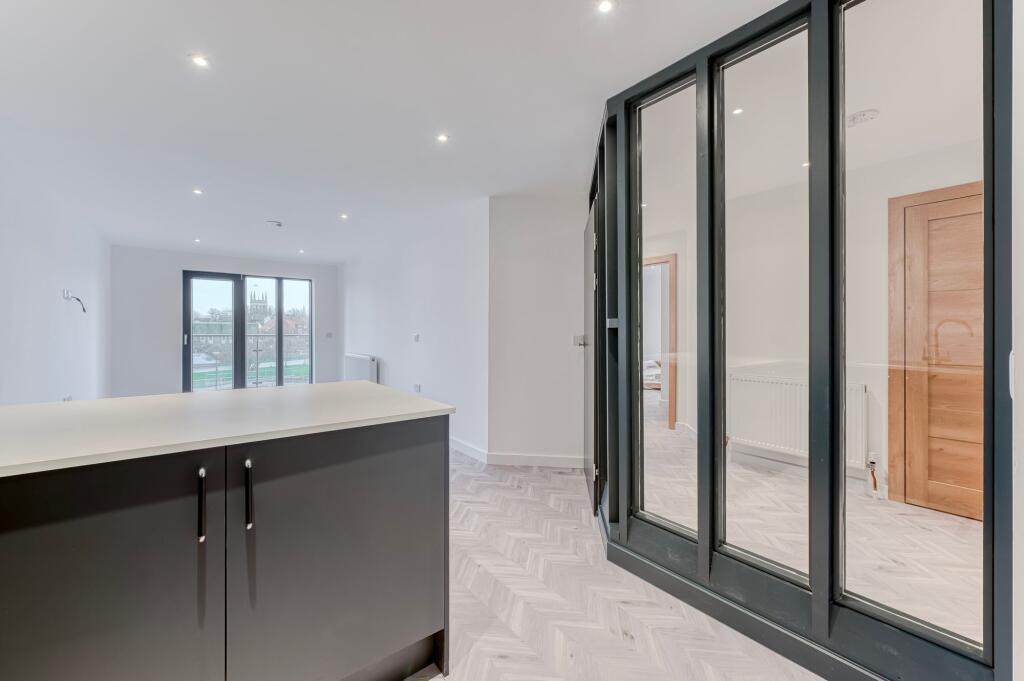 Apartment in Norwich - View 4