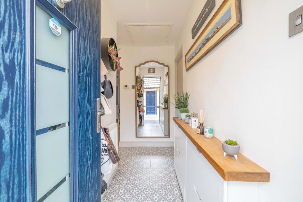 House in Ashford, Bybrook, Kennington - View 5