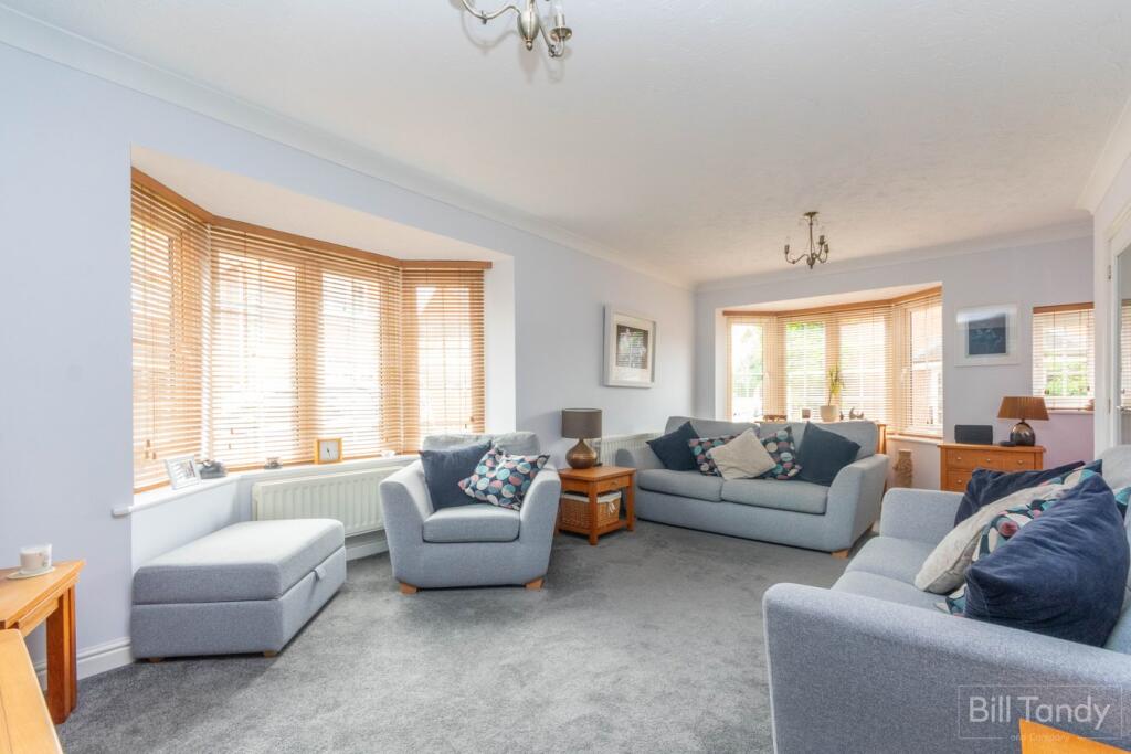 Ashmole Avenue, Burntwood, WS7 photo 4