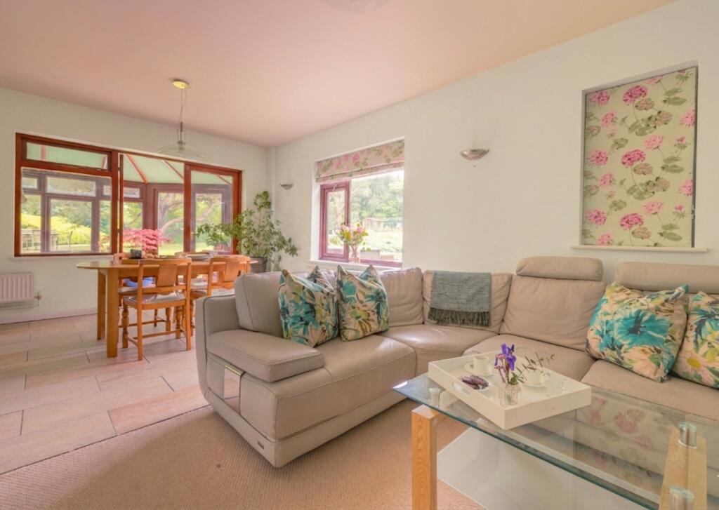 House in Tonbridge - View 4