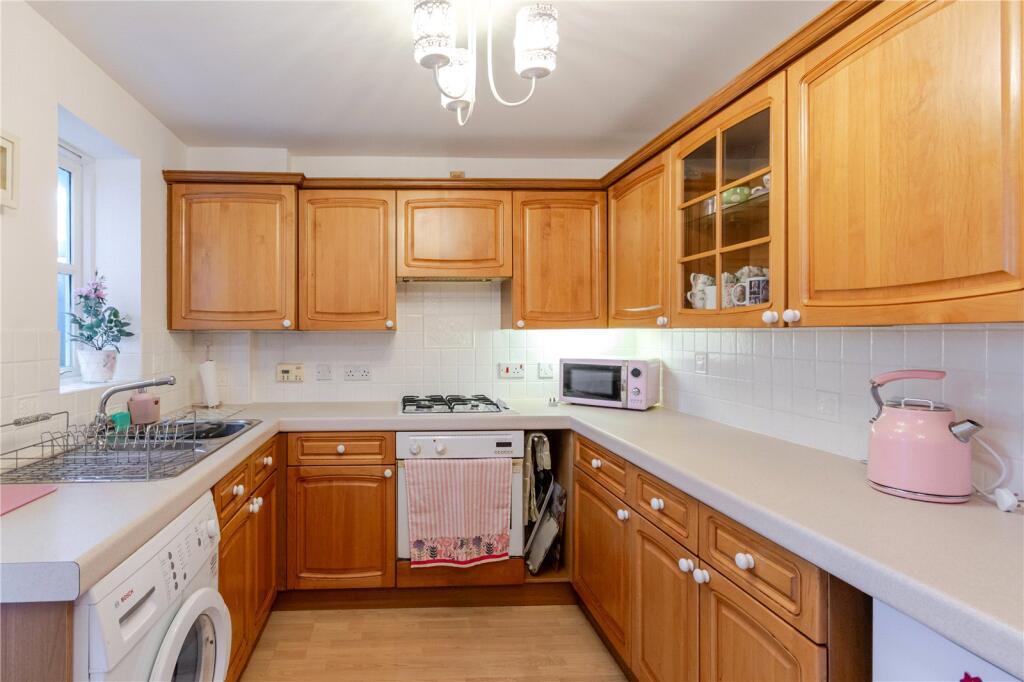 Childs Avenue, Harefield, Uxbridge, UB9 photo 3