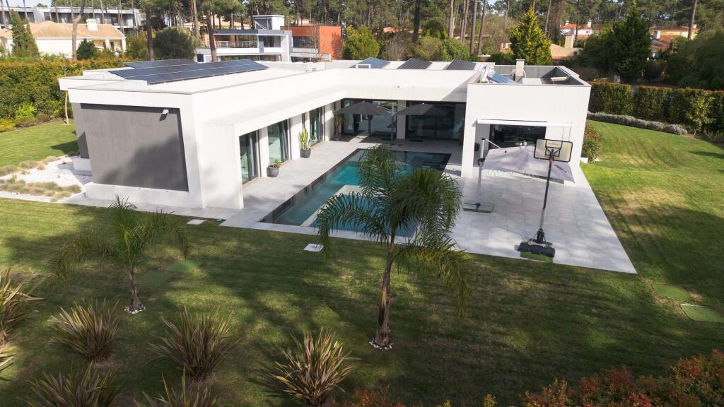 Main image of property: Setúbal, Almada