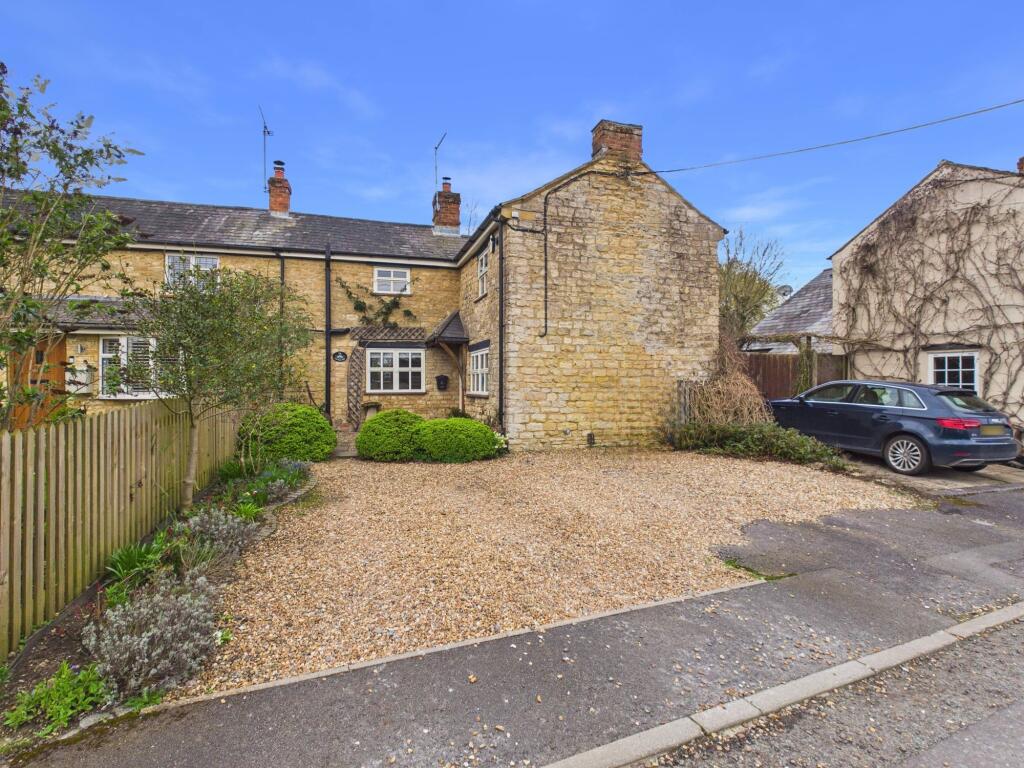 Main image of property: Cattle End, Silverstone, NN12