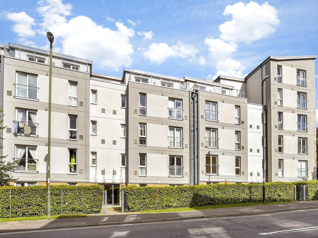 Main image of property: West Green Drive, West Green, Crawley, West Sussex