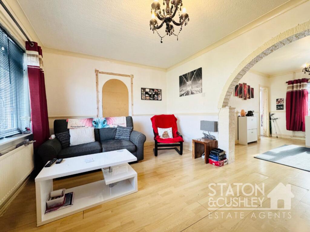 First Avenue, Forest Town, NG19 - View 6