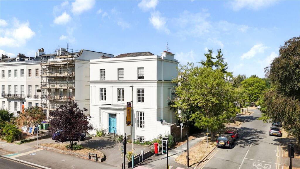 Main image of property: Evesham Road, Pittville, Cheltenham, Gloucestershire, GL52