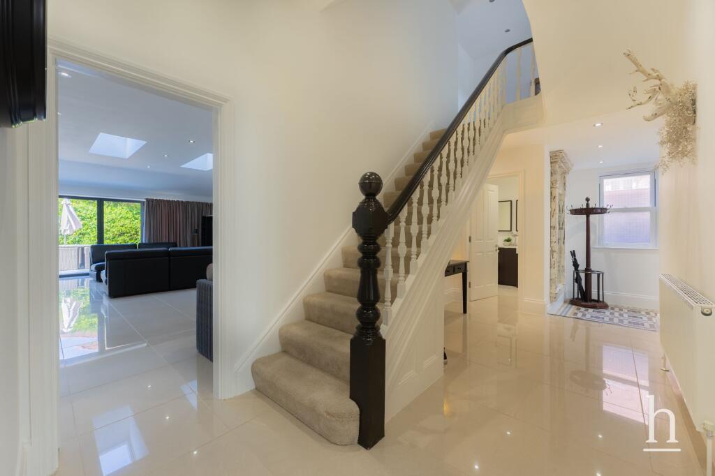 House in Wirral, West Kirby - View 2