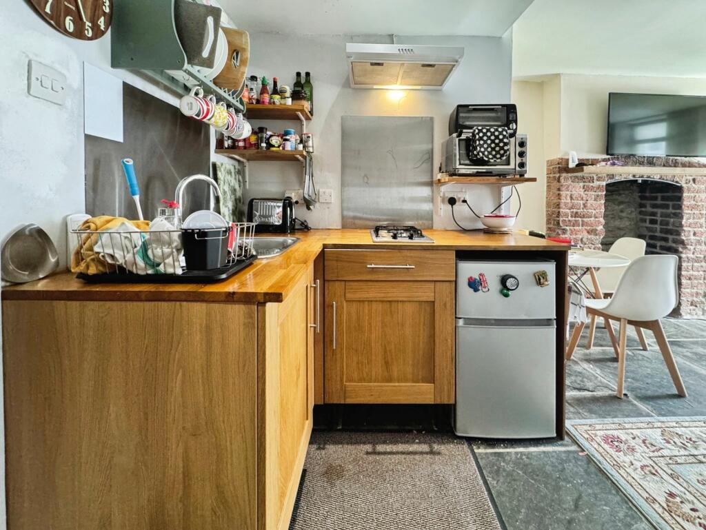 Apartment in Looe, Cornwall - View 2