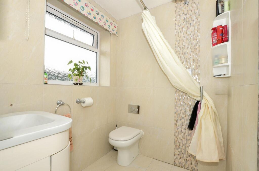 Additional image 15 of Wroxham Way, Harpenden