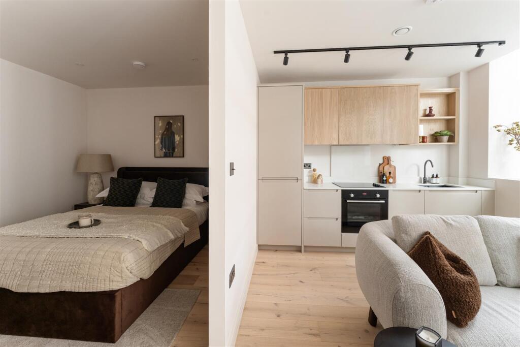 Apartment in London - View 5