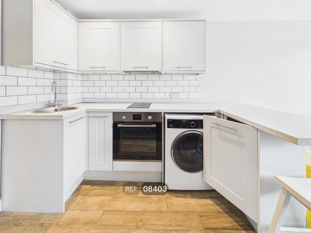 Apartment in London - View 3