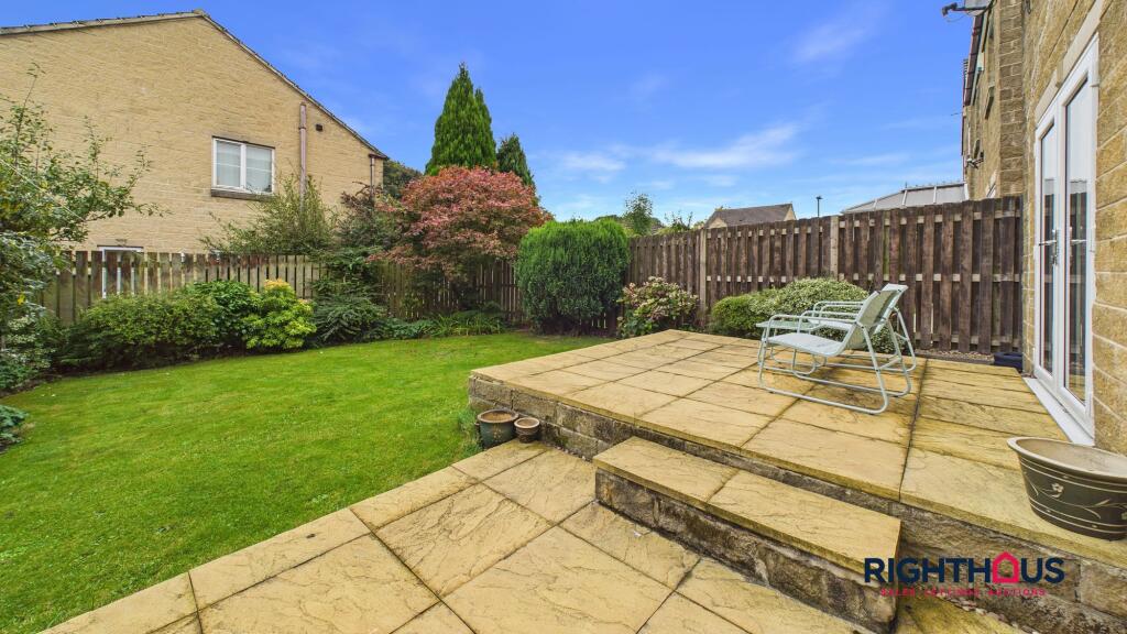 House in Bradford - View 4