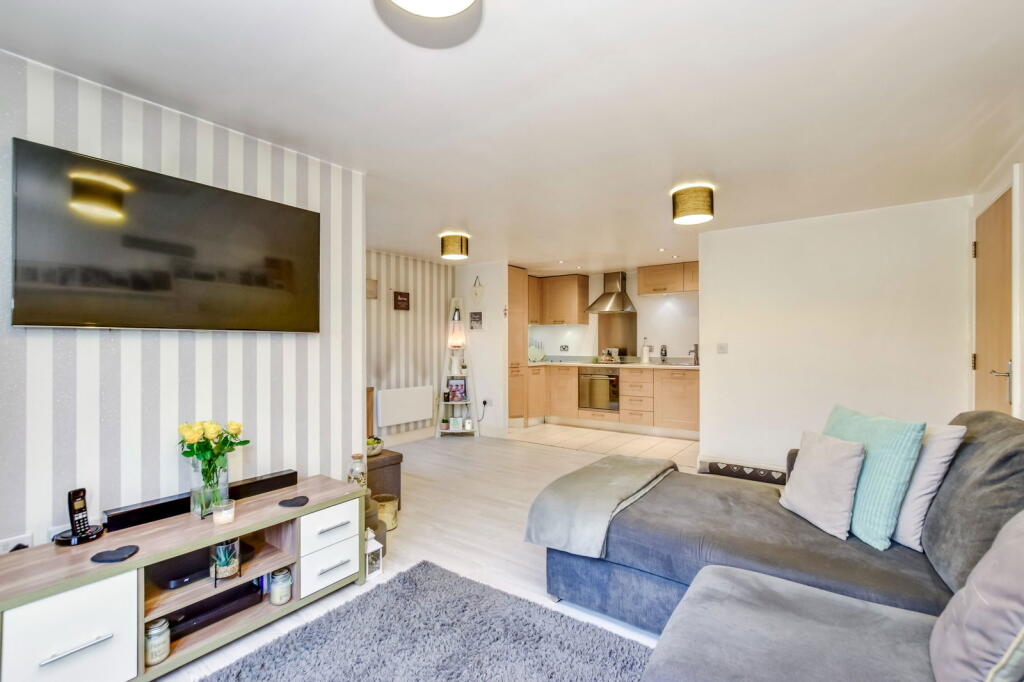 Additional image 5 of The Uplands, Bricket Wood, St. Albans, AL2 3UW