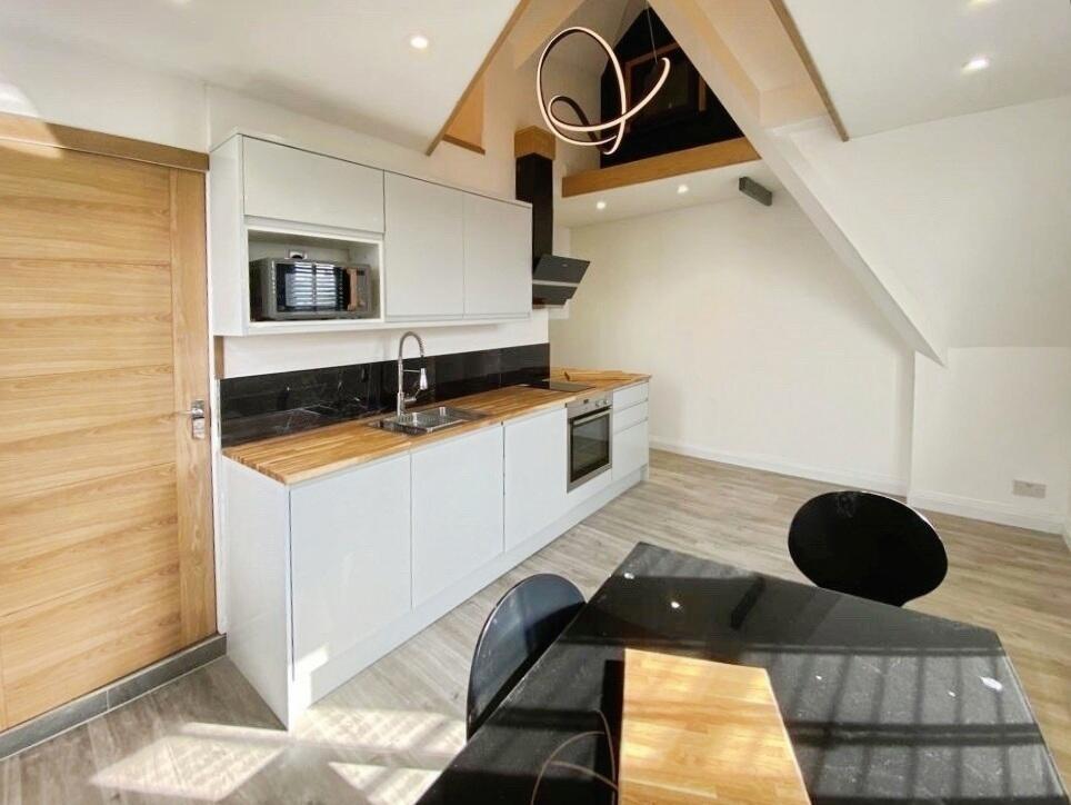 Apartment in Brighton - View 4