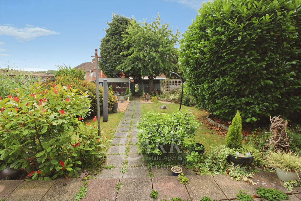 Green Lane, Shelfield, WS4 1RW photo 2