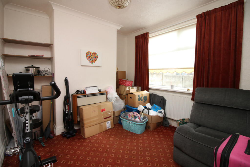 Lockerbie Avenue,  Thornton-Cleveleys, FY5 photo 3