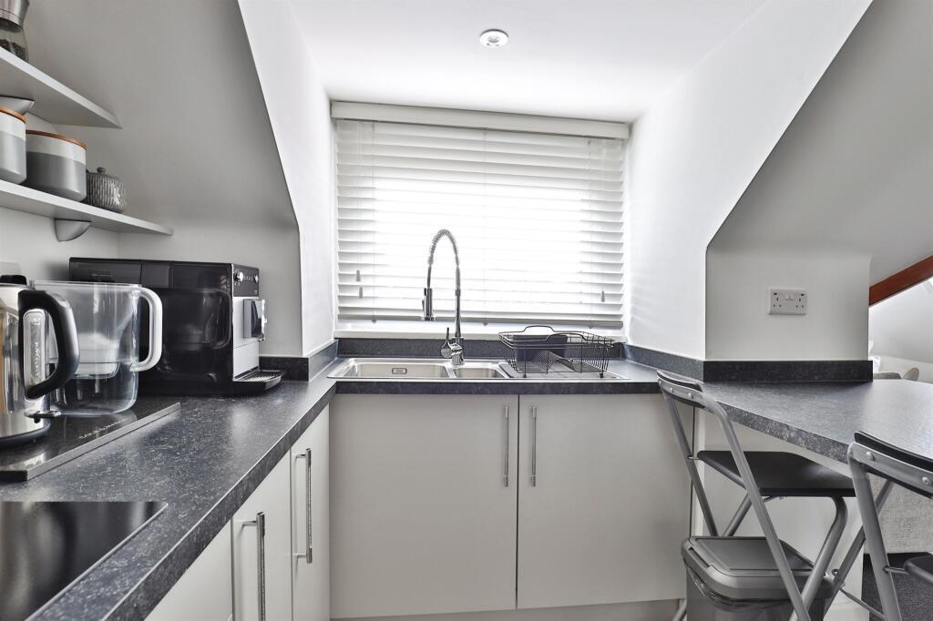 Apartment in Bournemouth - More