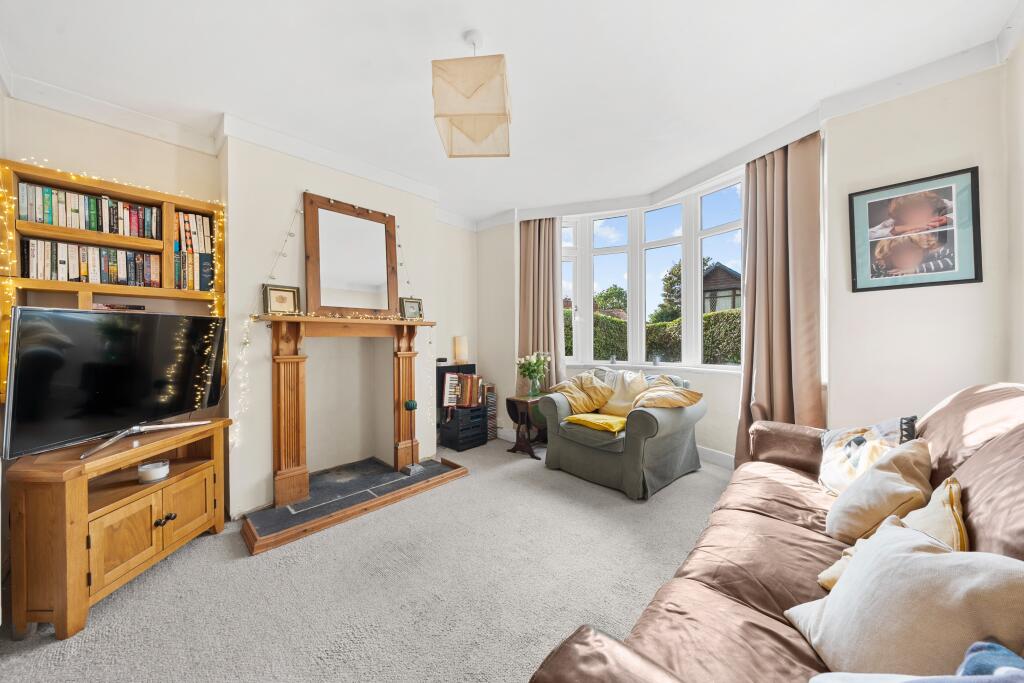 House in Leeds, West Yorkshire - View 5