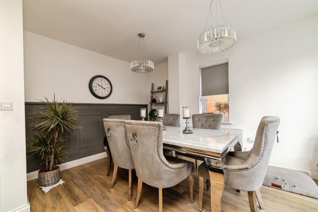 Nightingale Road, Great Barford, Bedford photo 4