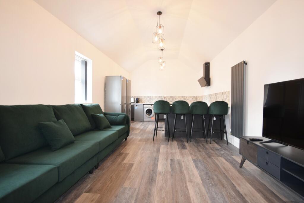 Apartment in Cardiff - View 2