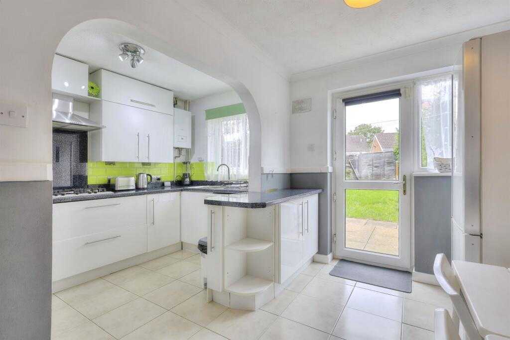 Elton Close, Northampton - View 2