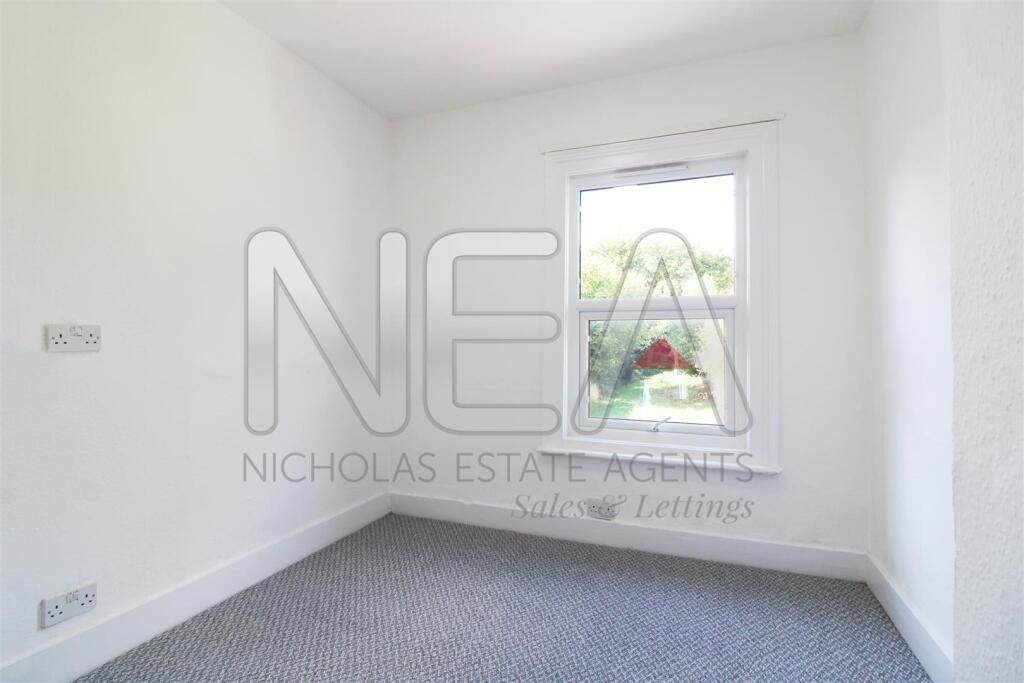 Apartment in Reading - More