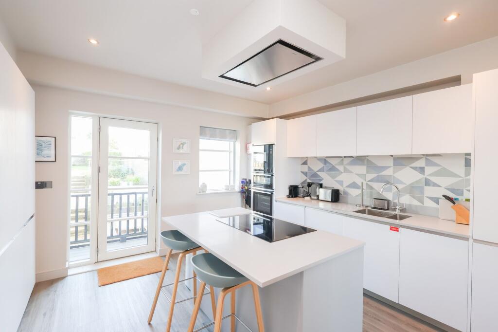 House in Truro - View 5
