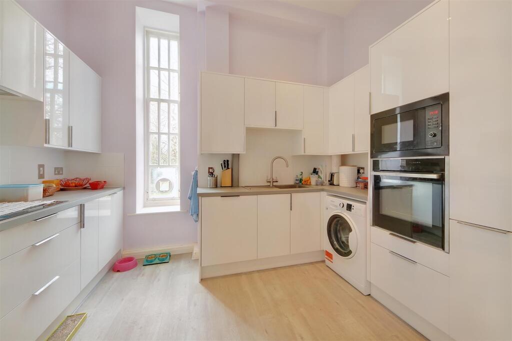 Apartment in St Albans, London Colney - View 3