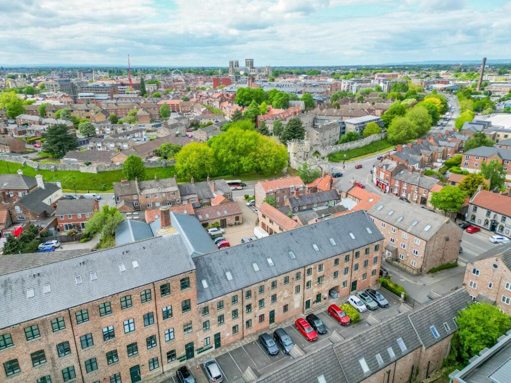 2-bed house on The Tannery, Lawrence Street, York, £230,000