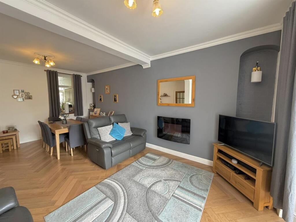 Morris Street, Cwmaman, Aberdare photo 4