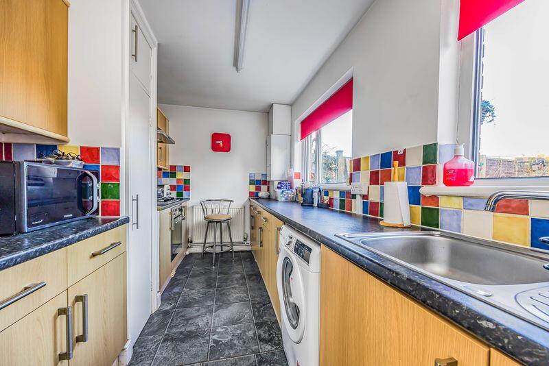 House in Havant, West Leigh - More