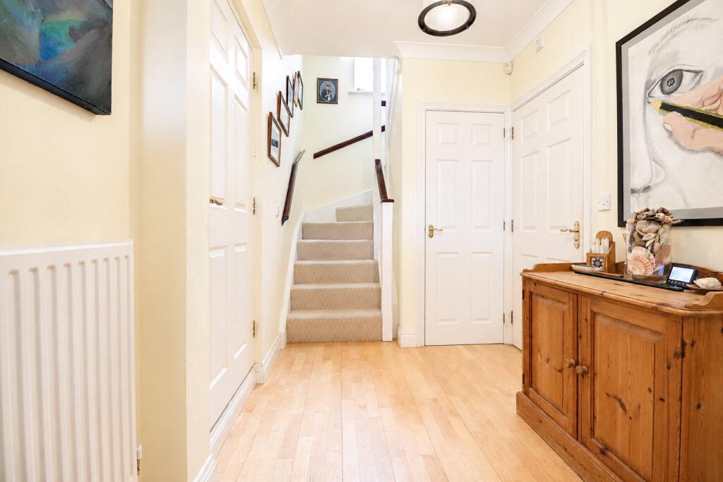 Greenfield Close, Bideford, Devon, EX39 photo 4