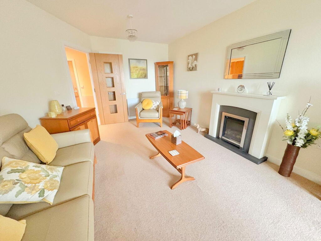 Viewpoint, Harbour Road, Gosport PO12 1GX - View 2
