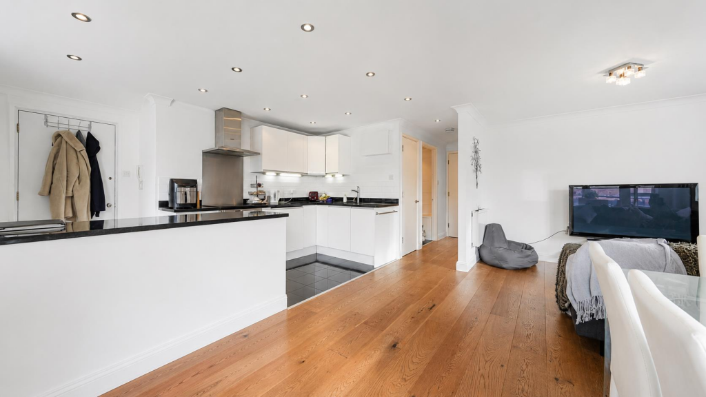 Apartment in London - View 4