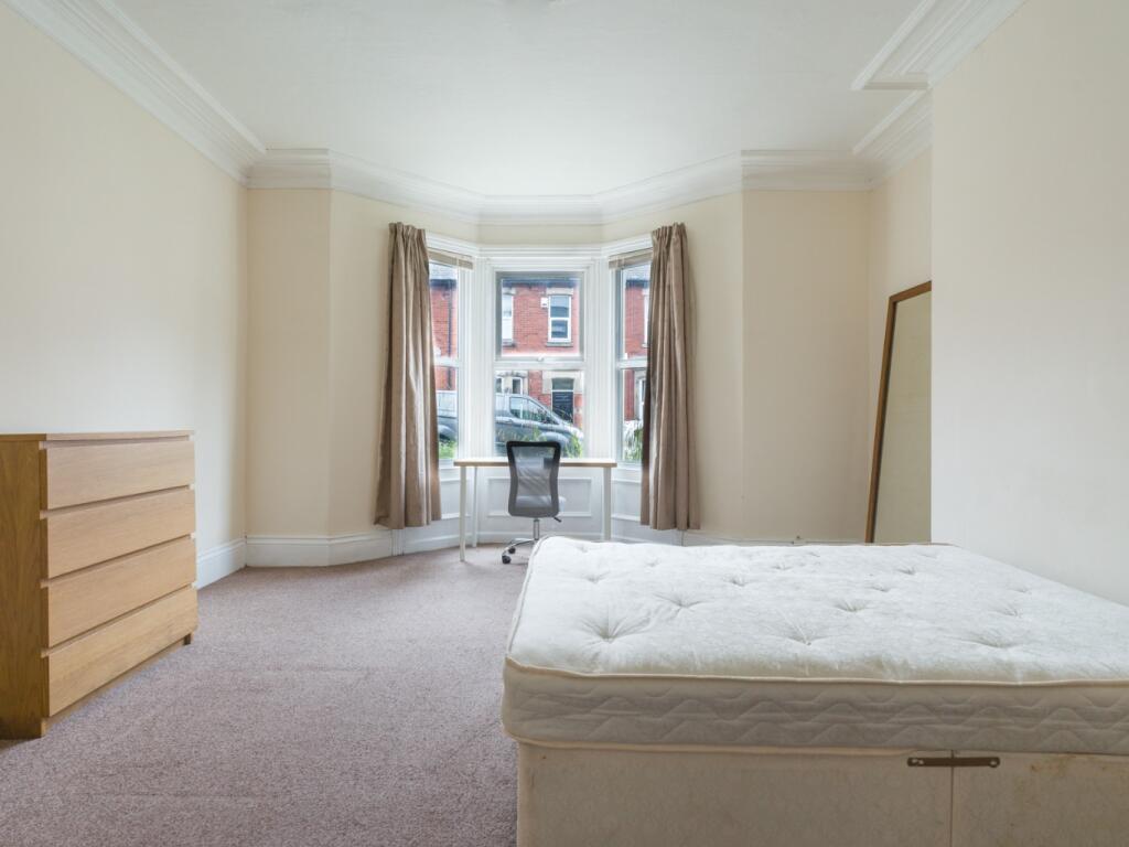 3 bedroom ground floor flat for rent