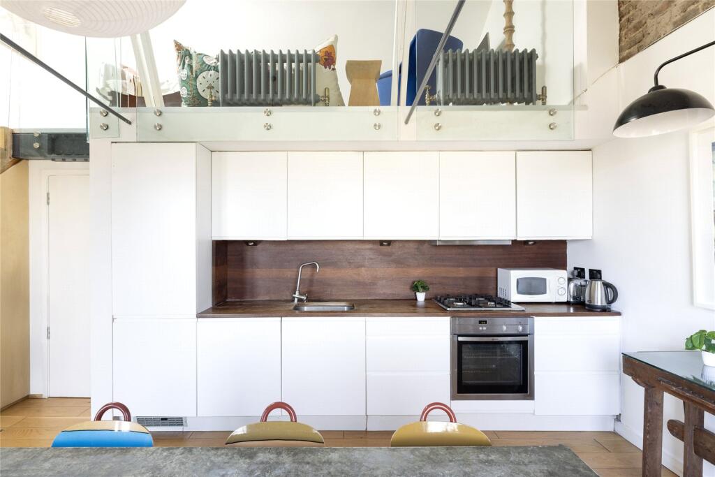 Apartment in London - View 4