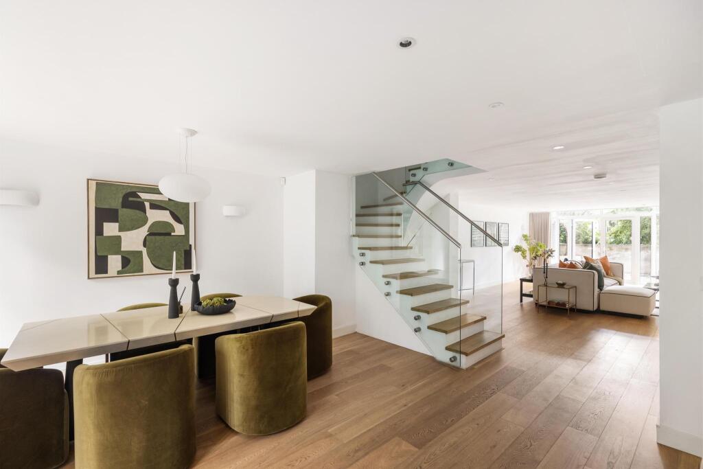 Apartment in London, South Kensington - View 3