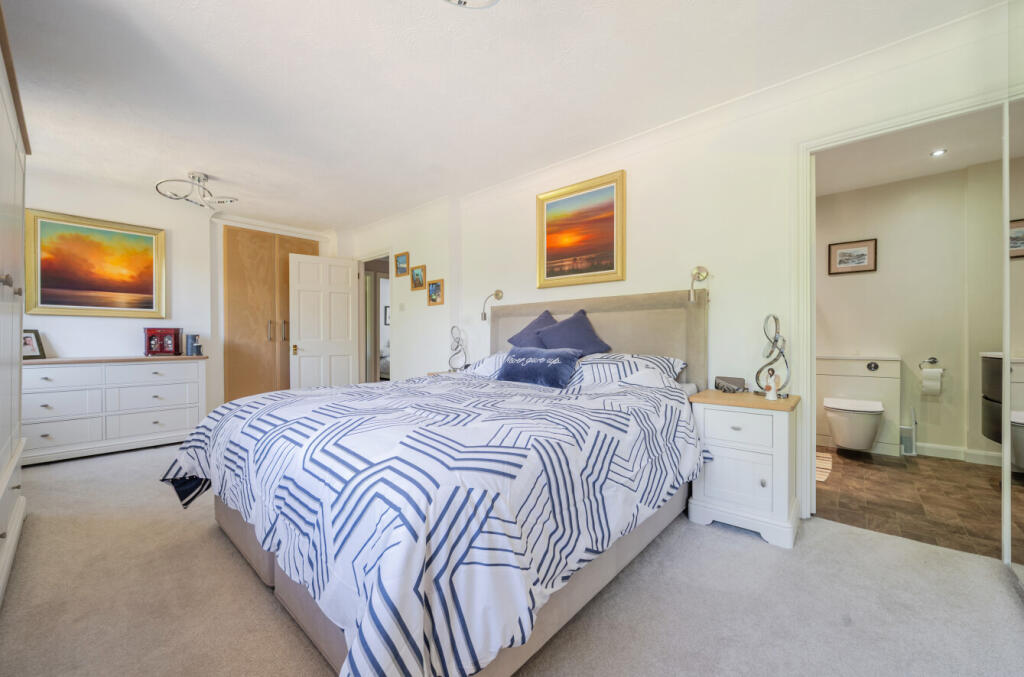 House in Worthing, West Sussex - View 4