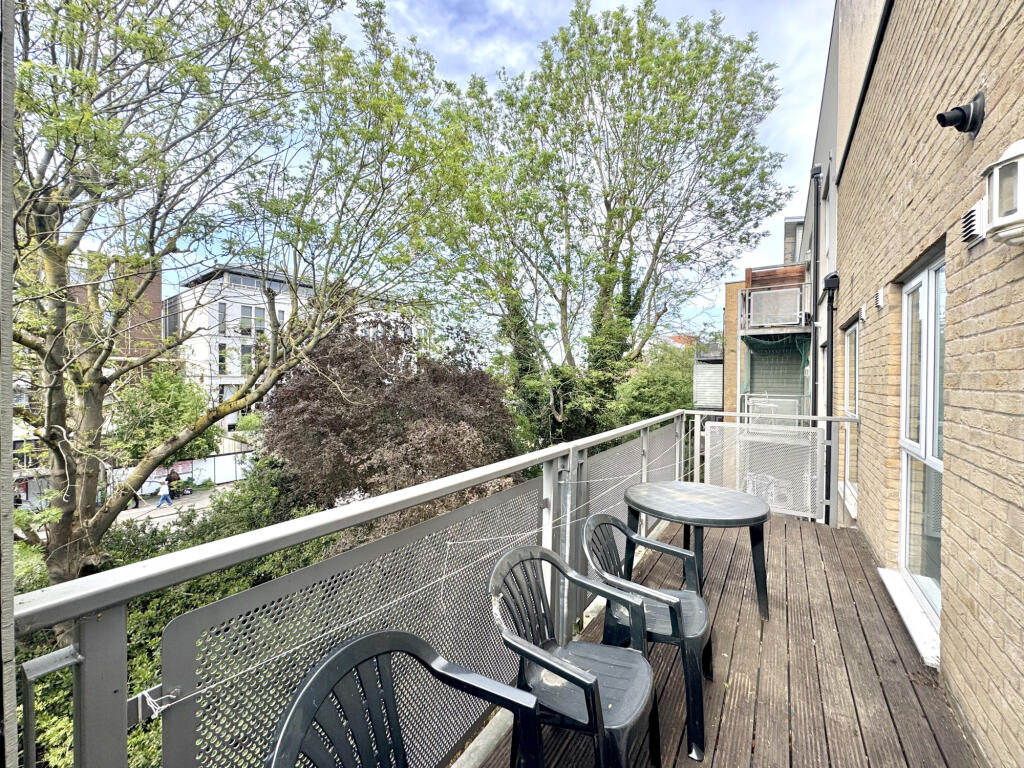 Main image of property: Smoothfield Court, Hounslow, Hounslow, TW3