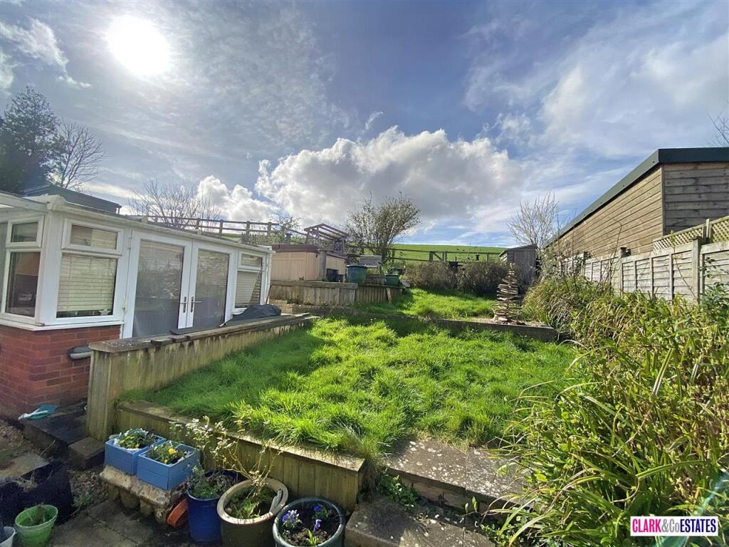 House in East Devon, East Budleigh - View 2