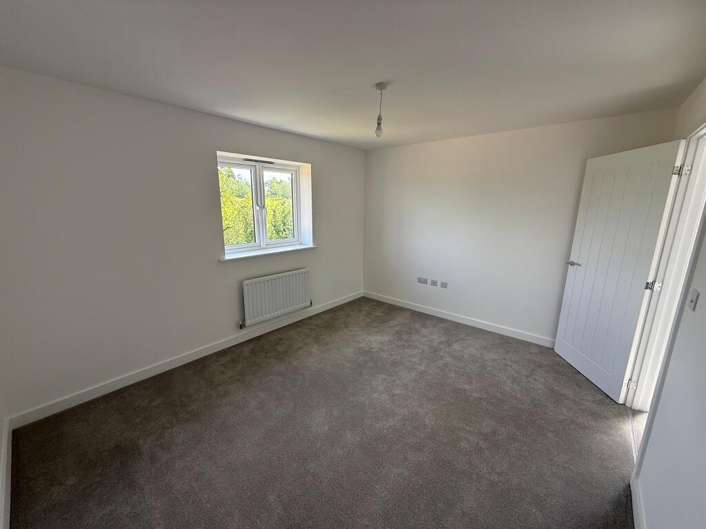 Cornmill Drive, Somercotes, Alfreton photo 5