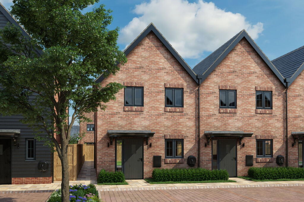 Main image of property: Manor Farm, Chalk lane , Strood, Rochester , Kent, ME2 4YG