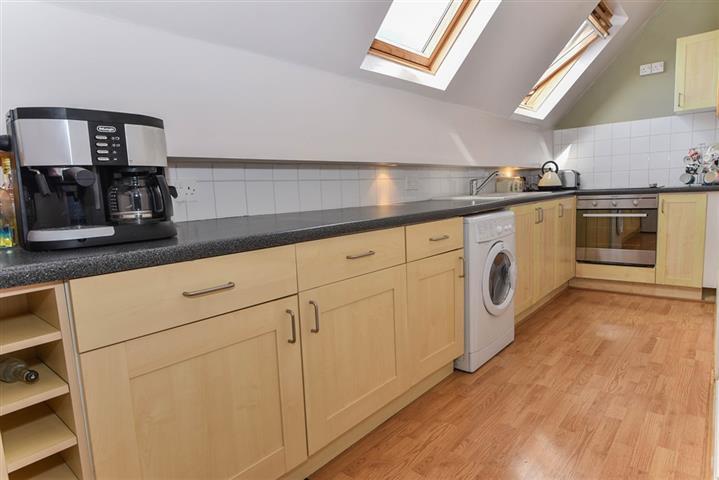 The Willows, Sutton Coldfield, B72 photo 4
