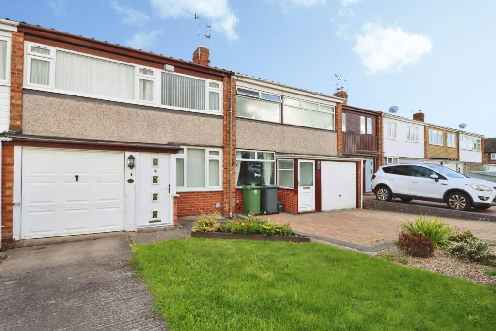 3-bed terraced on Ludlow Grove, Bromborough, £180,000