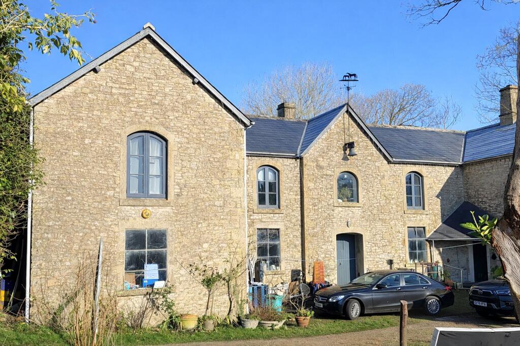 Additional image 2 of The Hayloft, former stables and coach house